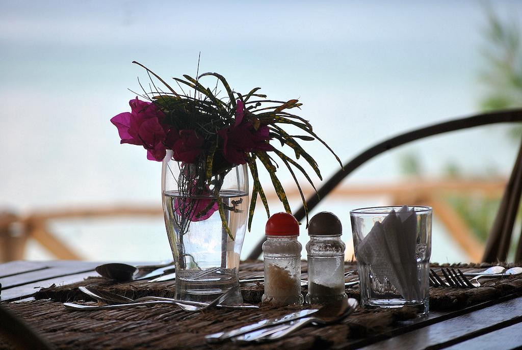 แซนซิบาร์ ร็อค รีสอร์ท Hotel Zanzibar ภายนอก รูปภาพ